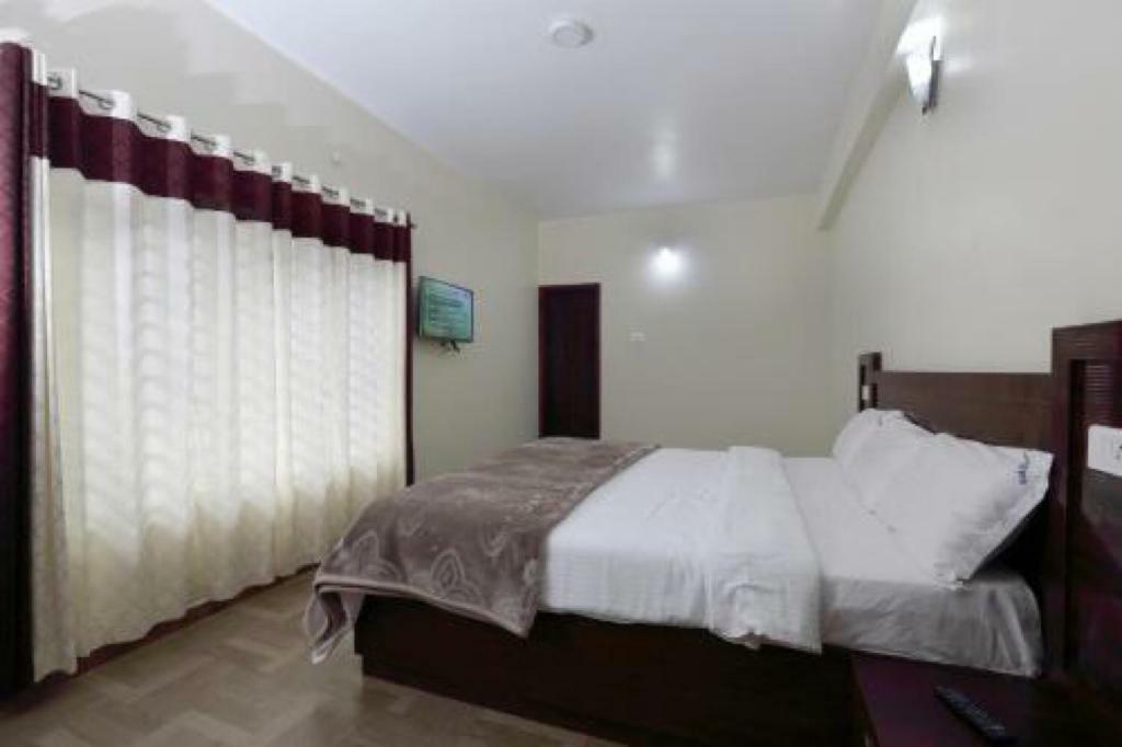 Pine Hill Suites Ooty Exteriér fotografie